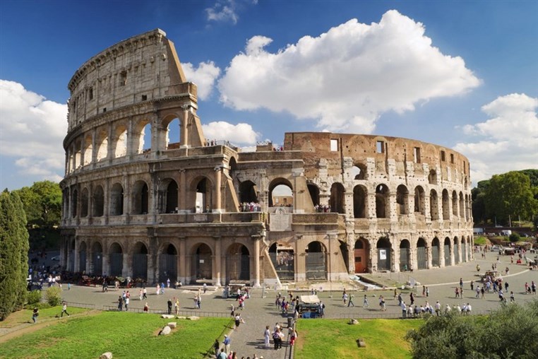 Touchdown at your favourite holiday hotspot with British Airways in 2016